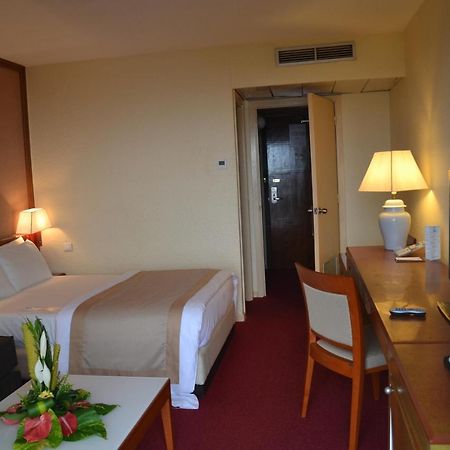 Hotel Sawa Douala Exteriör bild