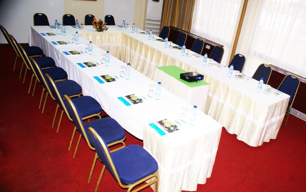 Hotel Sawa Douala Exteriör bild