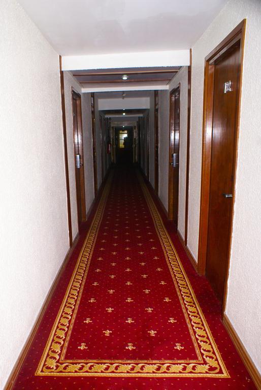 Hotel Sawa Douala Exteriör bild