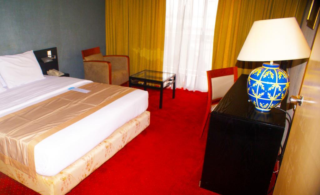 Hotel Sawa Douala Exteriör bild