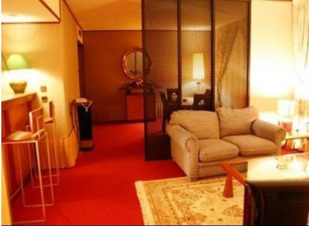 Hotel Sawa Douala Rum bild