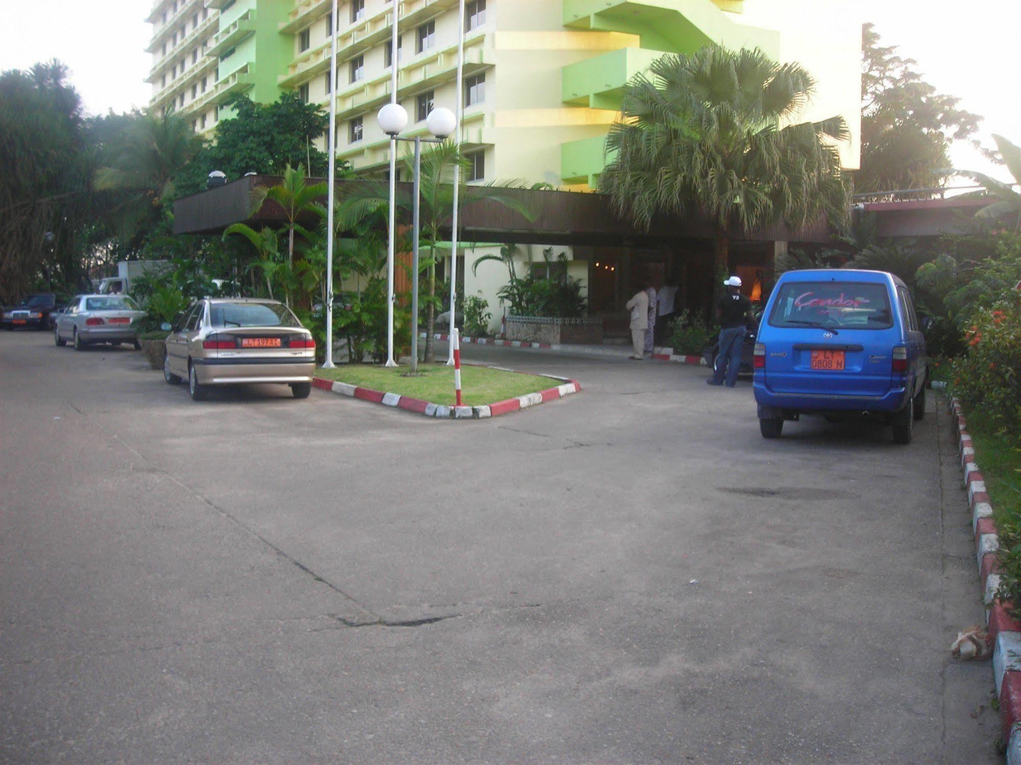 Hotel Sawa Douala Exteriör bild