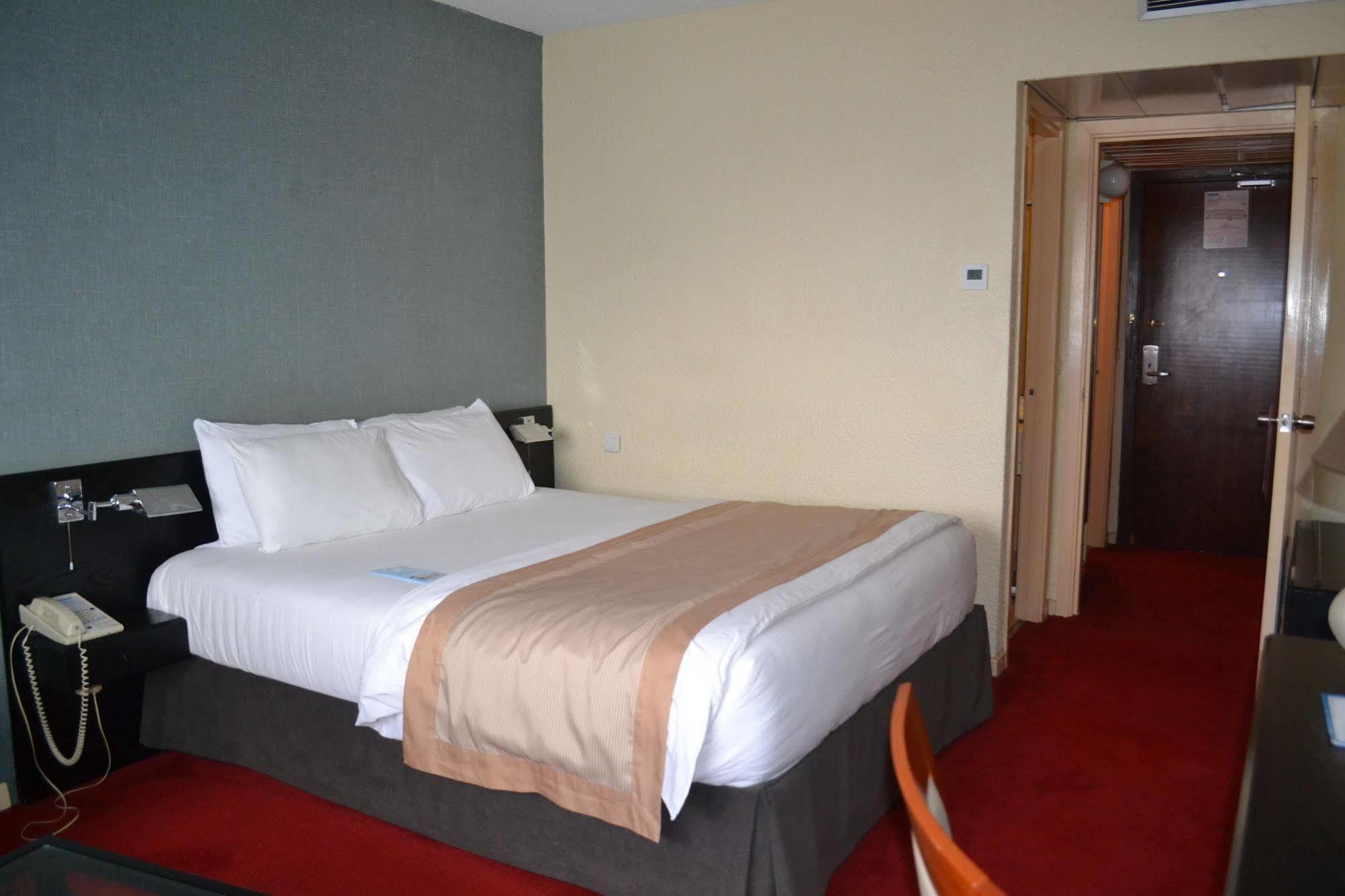 Hotel Sawa Douala Exteriör bild