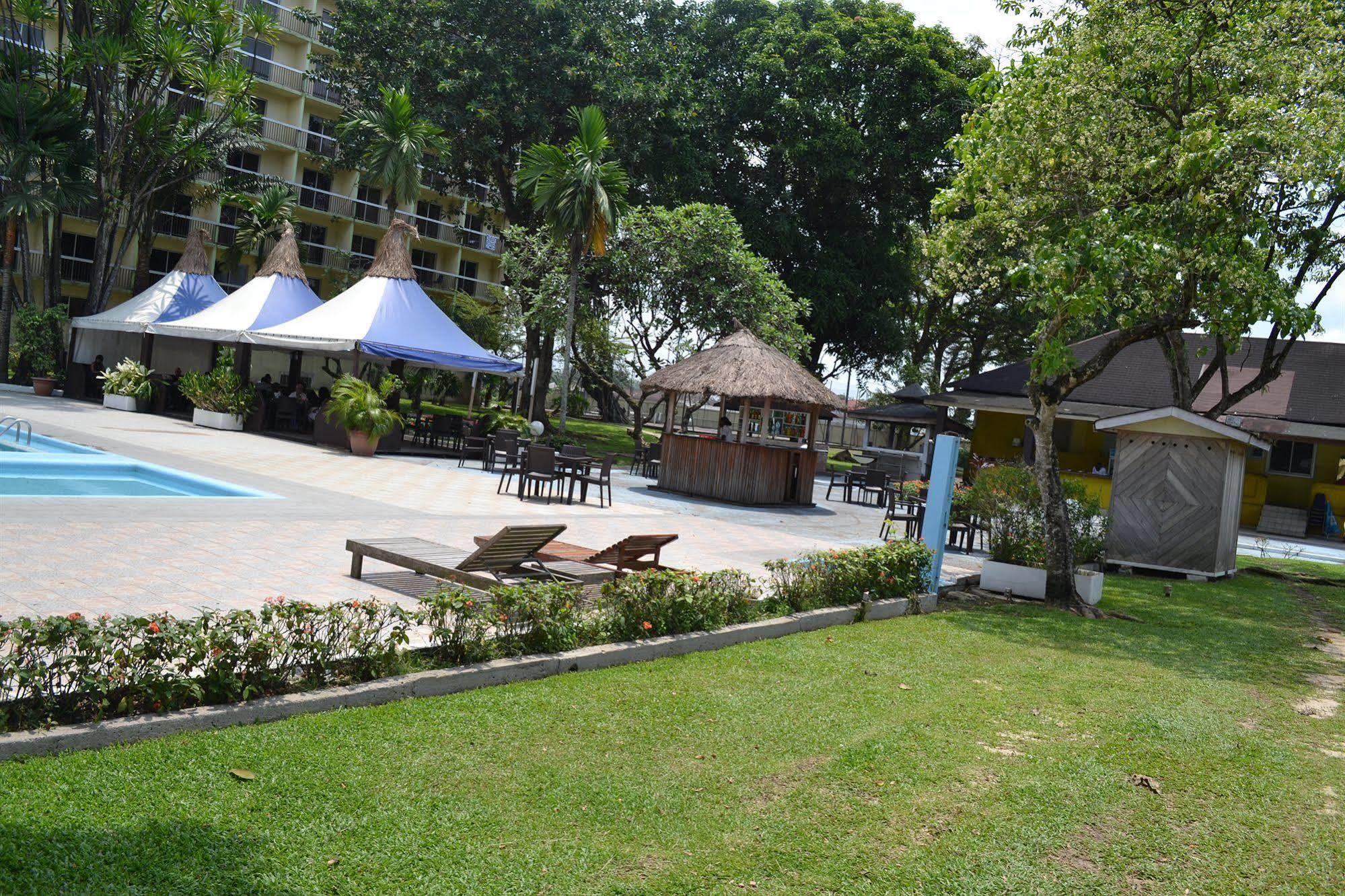 Hotel Sawa Douala Exteriör bild