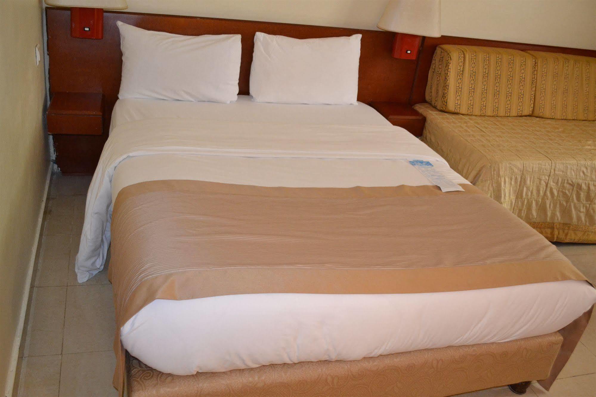 Hotel Sawa Douala Exteriör bild