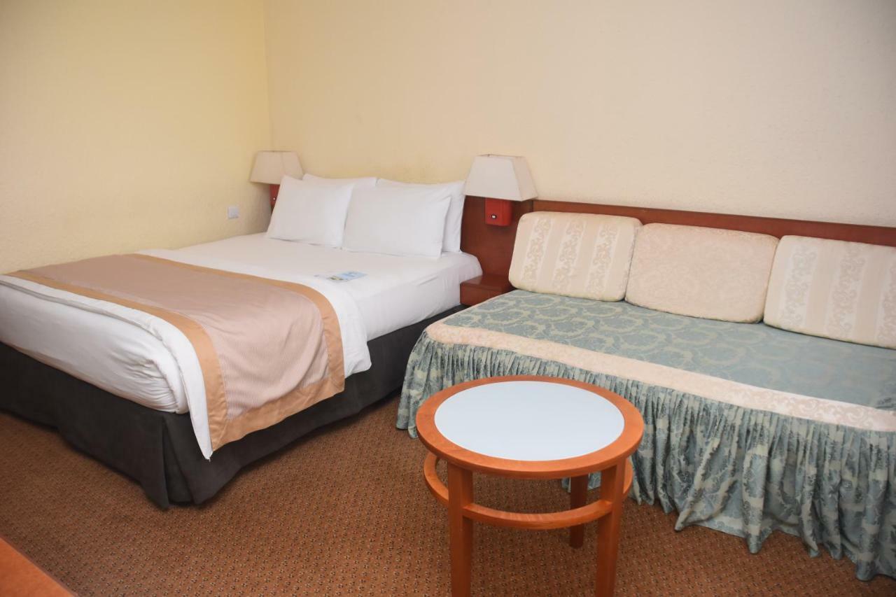 Hotel Sawa Douala Exteriör bild
